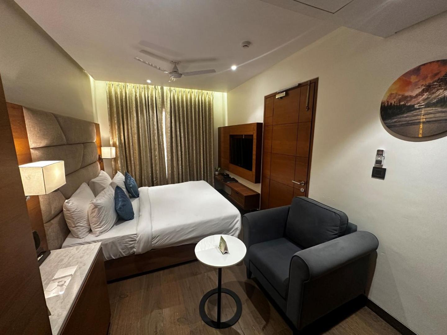 The Glory Suites Near Igi Airport Nové Dillí Exteriér fotografie